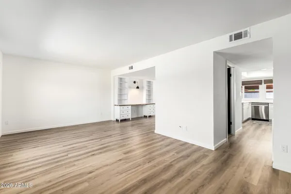 $1,895 | 7804 North 47th Avenue, Glendale, AZ 85301