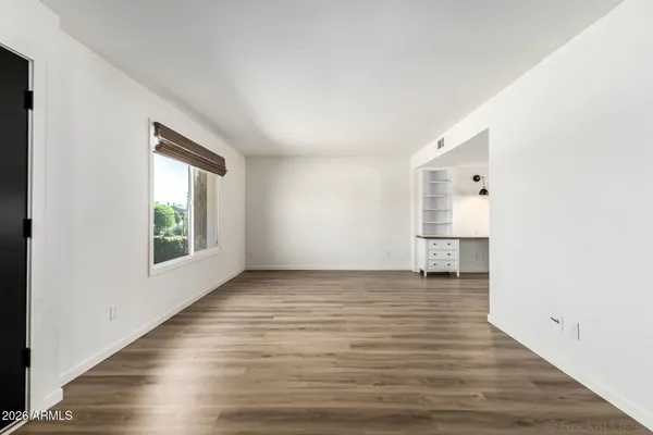 $1,925 | 7804 North 47th Avenue, Glendale, AZ 85301