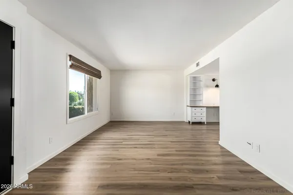 $1,895 | 7804 North 47th Avenue, Glendale, AZ 85301