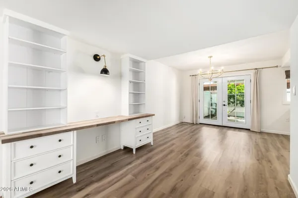 $1,895 | 7804 North 47th Avenue, Glendale, AZ 85301