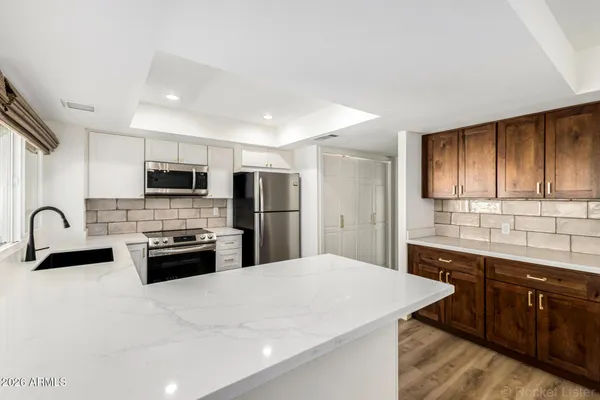 $1,925 | 7804 North 47th Avenue, Glendale, AZ 85301