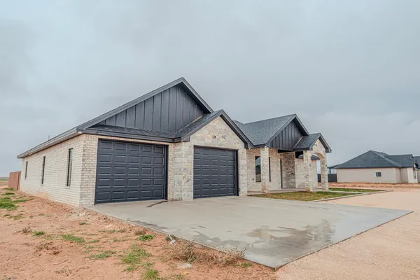 $430,000 | 210 Private Road 302A, Seminole, TX 79360