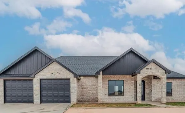 $430,000 | 210 Private Road 302A, Seminole, TX 79360