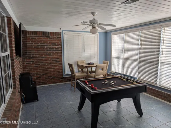 $460,000 | 6110 Nellwood Drive, Olive Branch, MS 38654