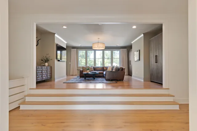 $3,695,000 | 3960 Woodlawn Drive, Nashville, TN 37205