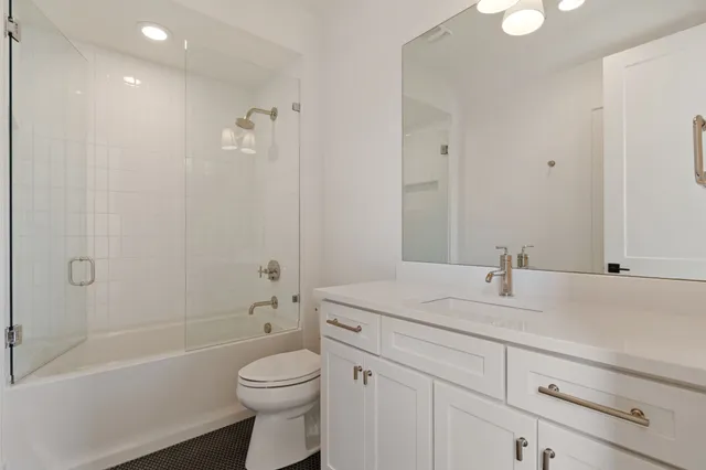 $3,695,000 | 3960 Woodlawn Drive, Nashville, TN 37205