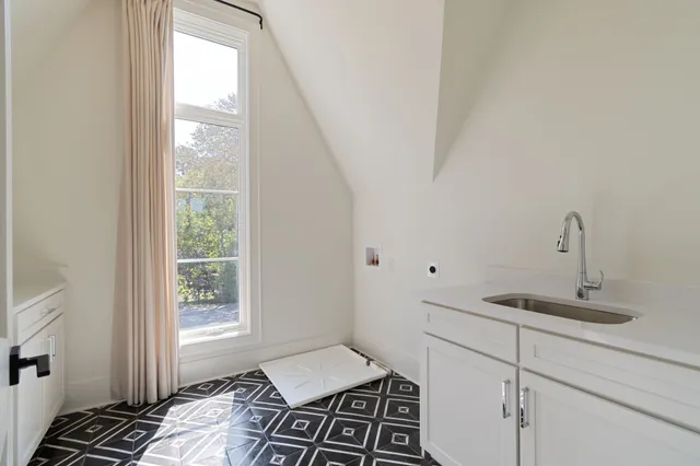 $3,695,000 | 3960 Woodlawn Drive, Nashville, TN 37205