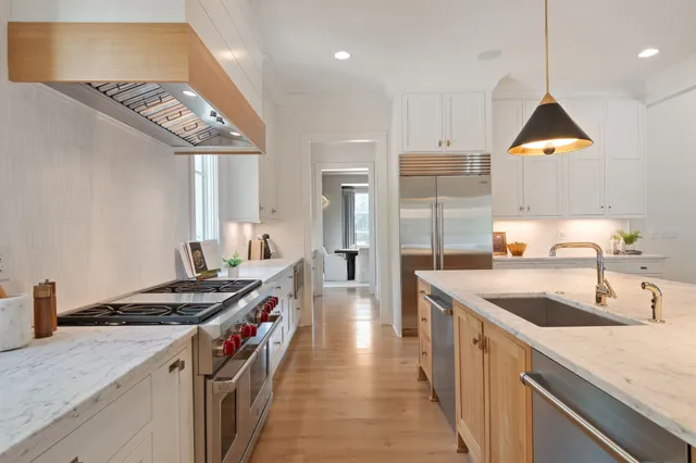 $3,695,000 | 3960 Woodlawn Drive, Nashville, TN 37205