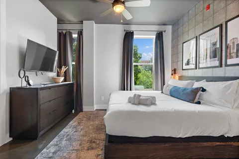 $379,000 | 210 30th Avenue North, Unit 211, Nashville, TN 37203