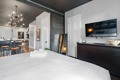 $379,000 | 210 30th Avenue North, Unit 211, Nashville, TN 37203