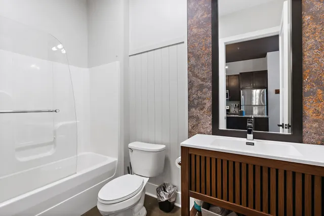 $379,000 | 210 30th Avenue North, Unit 211, Nashville, TN 37203