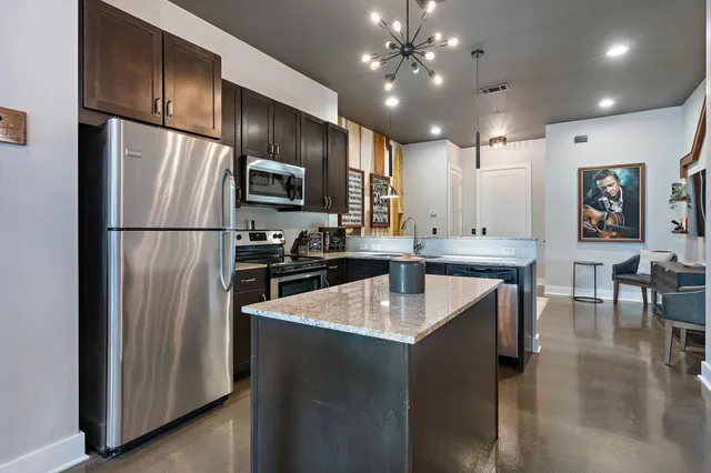 $379,000 | 210 30th Avenue North, Unit 211, Nashville, TN 37203