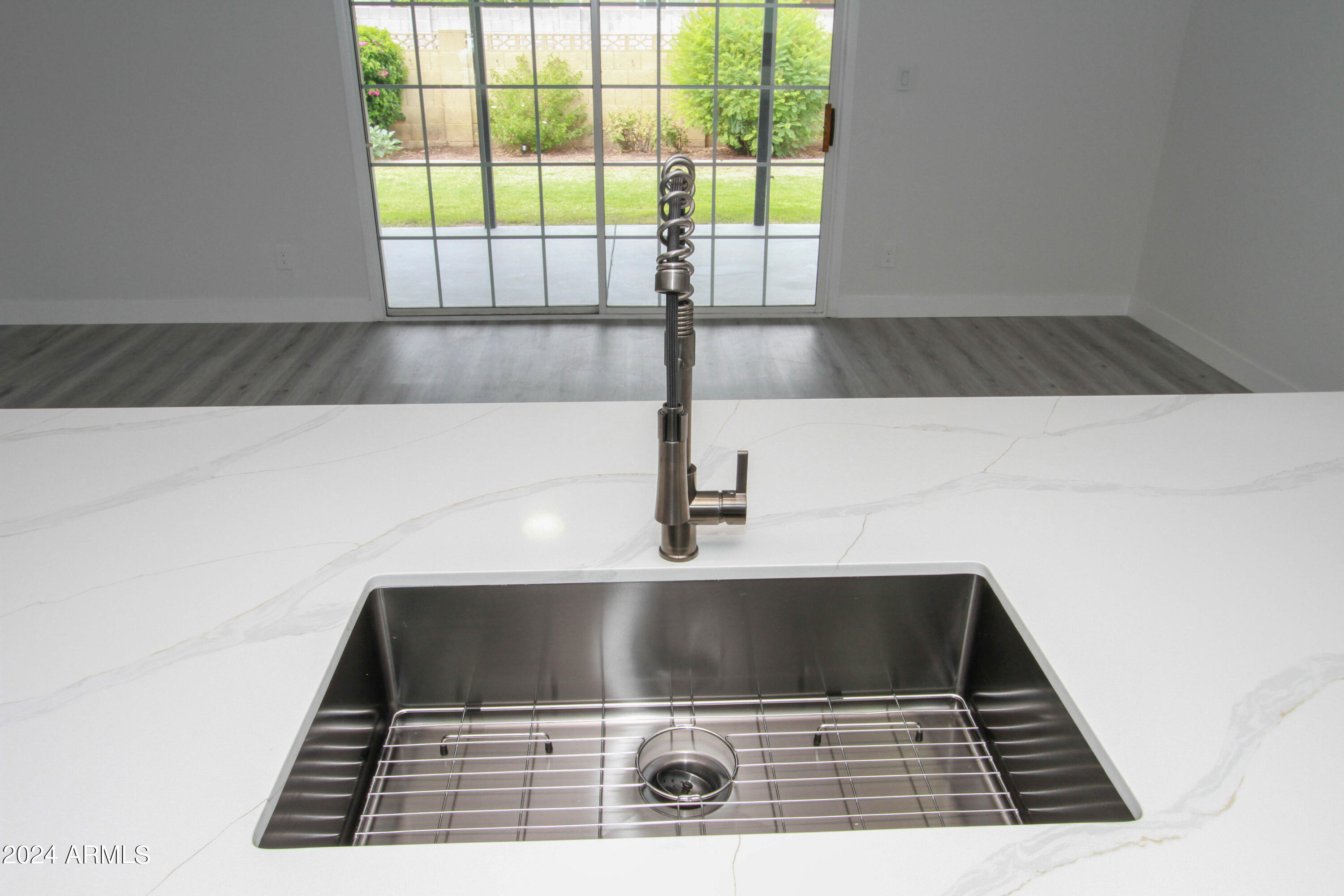 3442 West Hearn Road Phoenix, AZ 85053 - Photo 23 of 58 3442 W Hearn RD-24