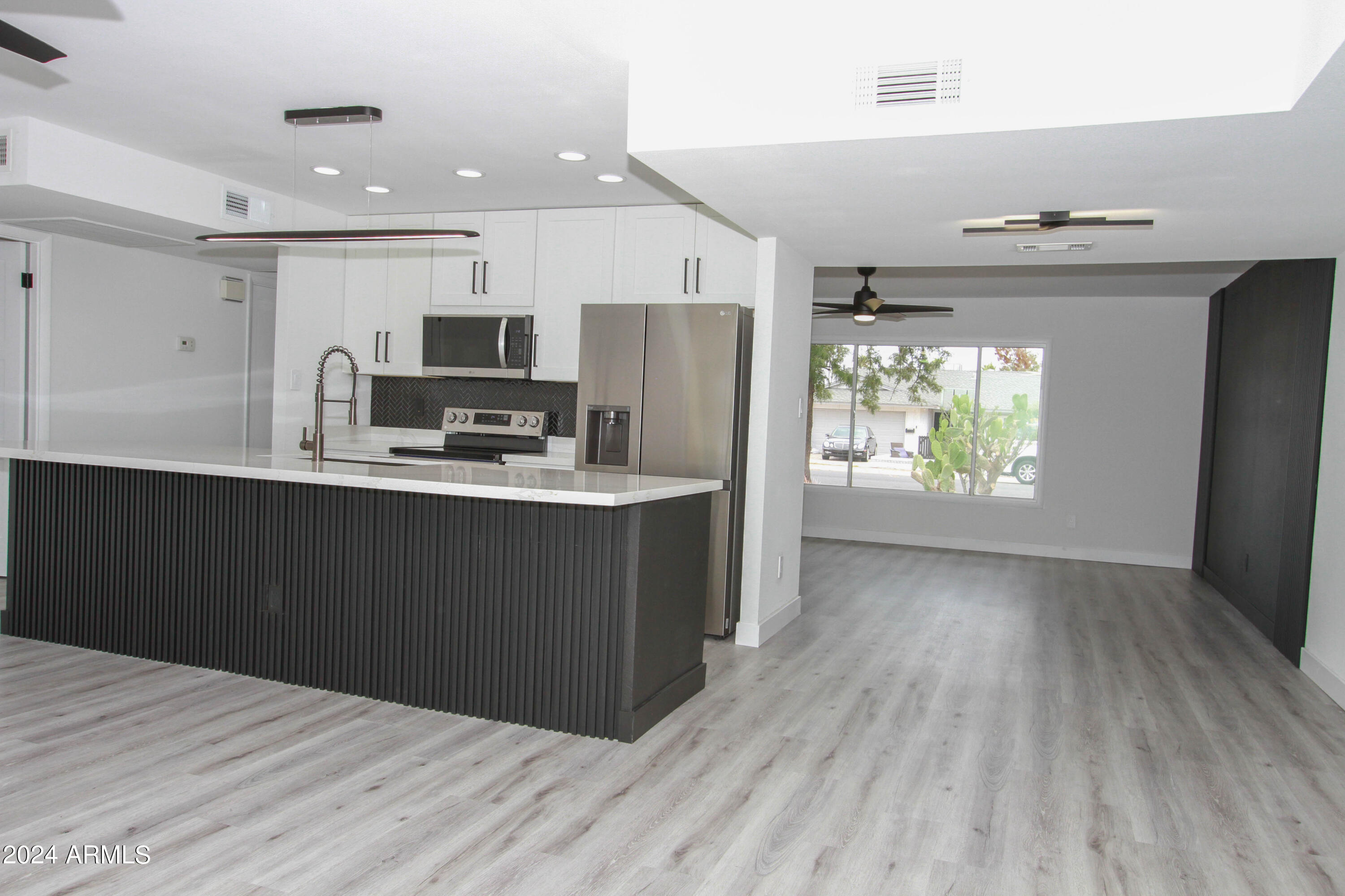 3442 West Hearn Road Phoenix, AZ 85053 - Photo 25 of 58 3442 W Hearn RD-26