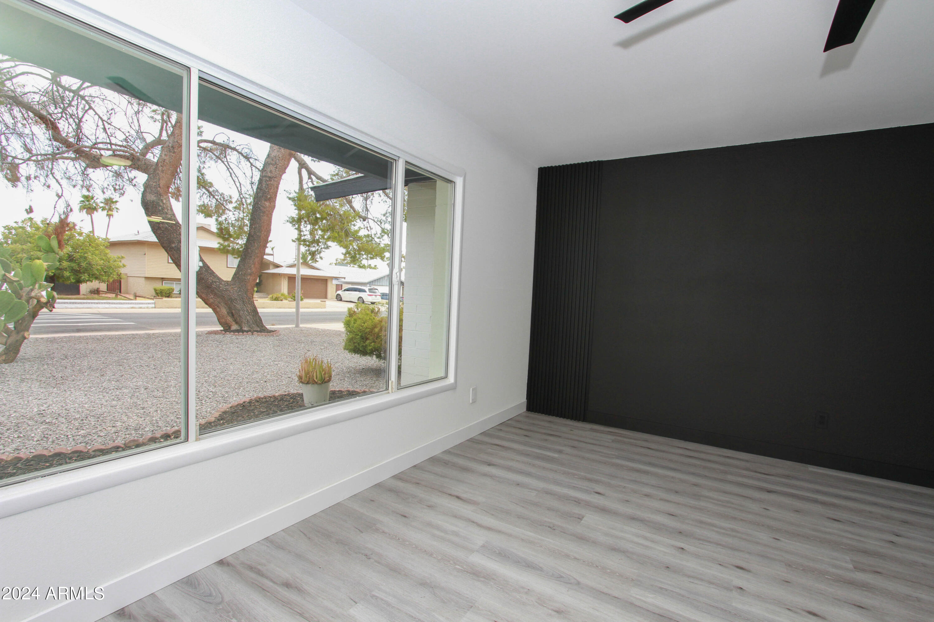 3442 West Hearn Road Phoenix, AZ 85053 - Photo 31 of 58 3442 W Hearn RD-33