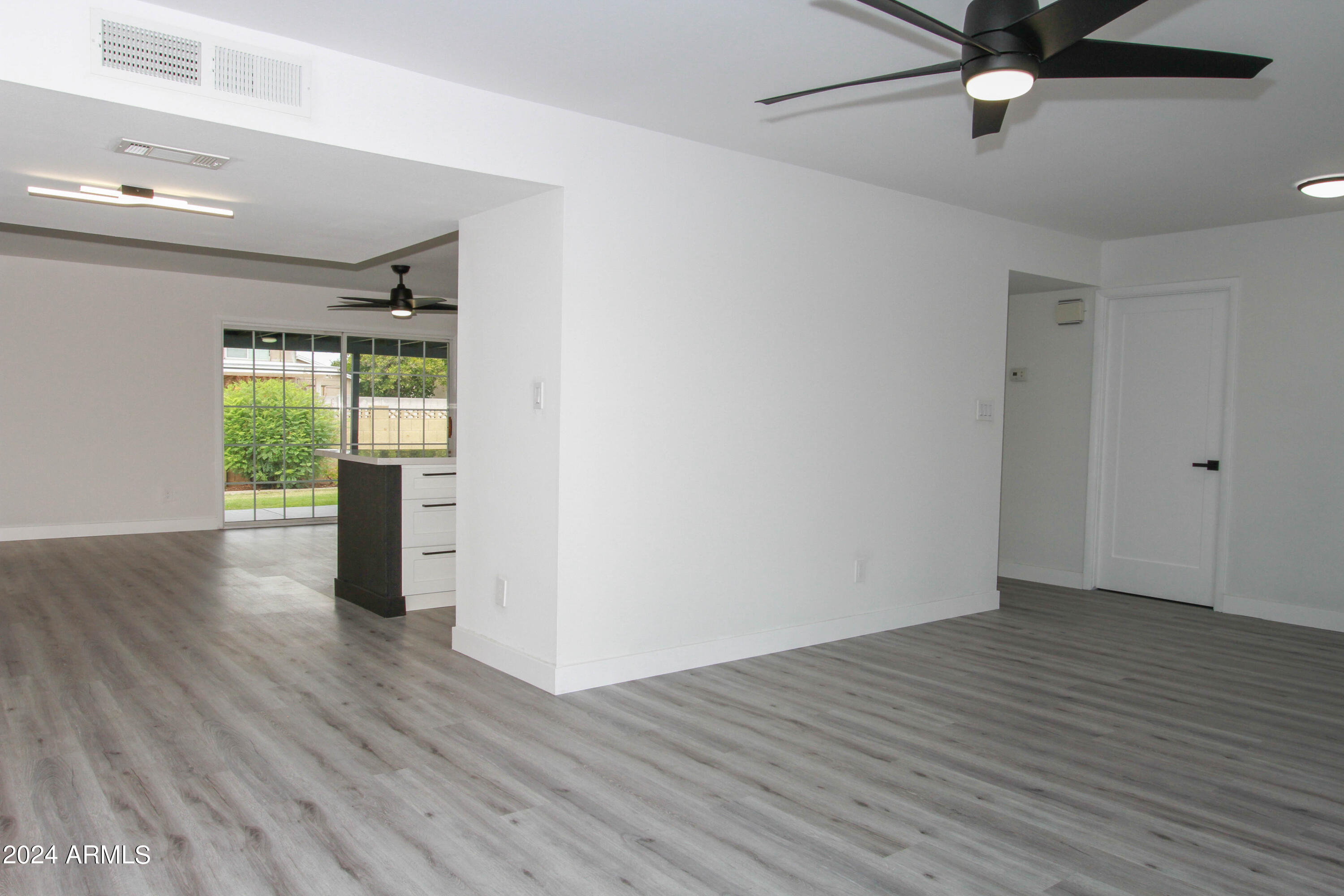 3442 West Hearn Road Phoenix, AZ 85053 - Photo 35 of 58 3442 W Hearn RD-37