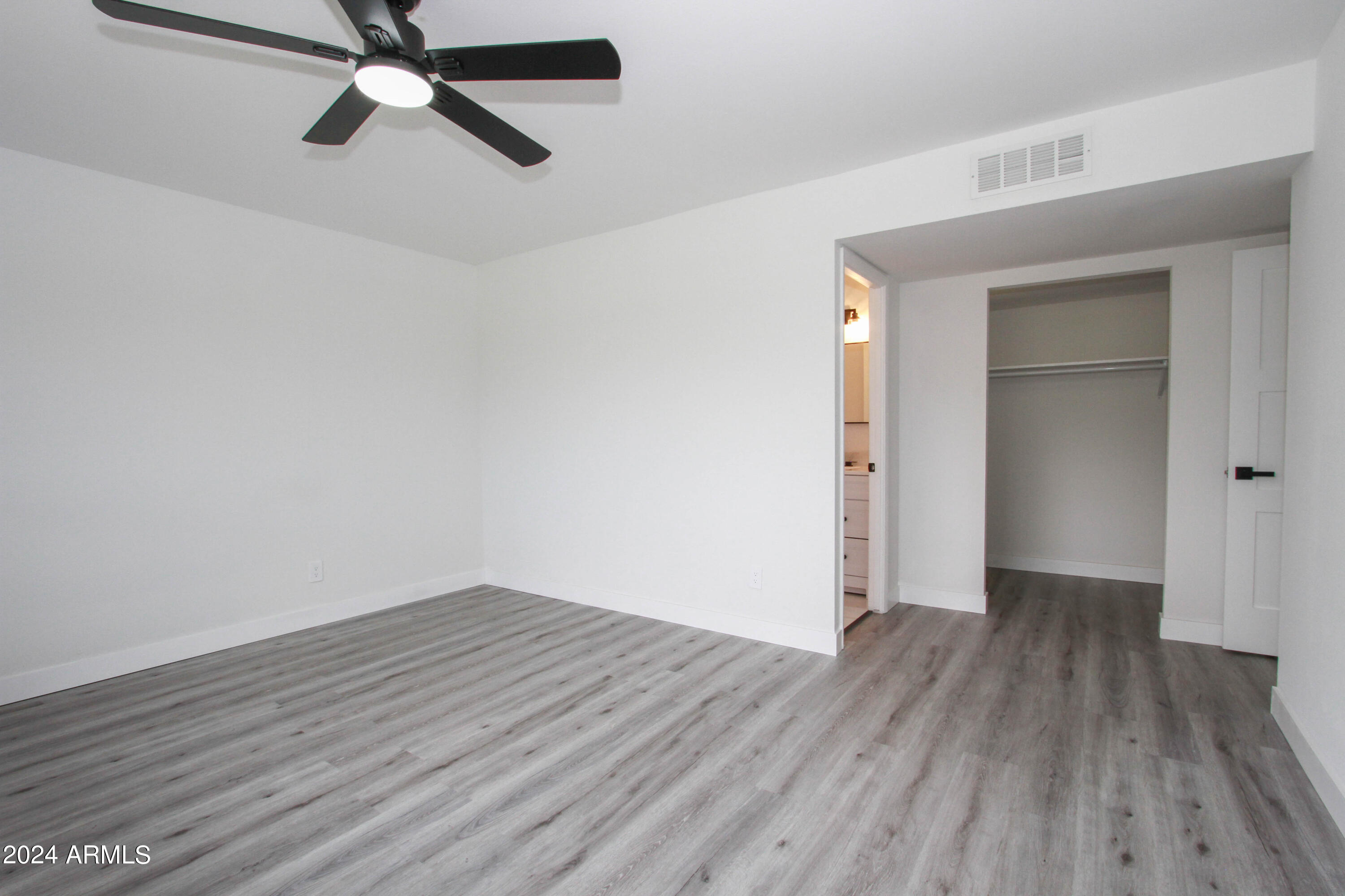 3442 West Hearn Road Phoenix, AZ 85053 - Photo 39 of 58 3442 W Hearn RD-41