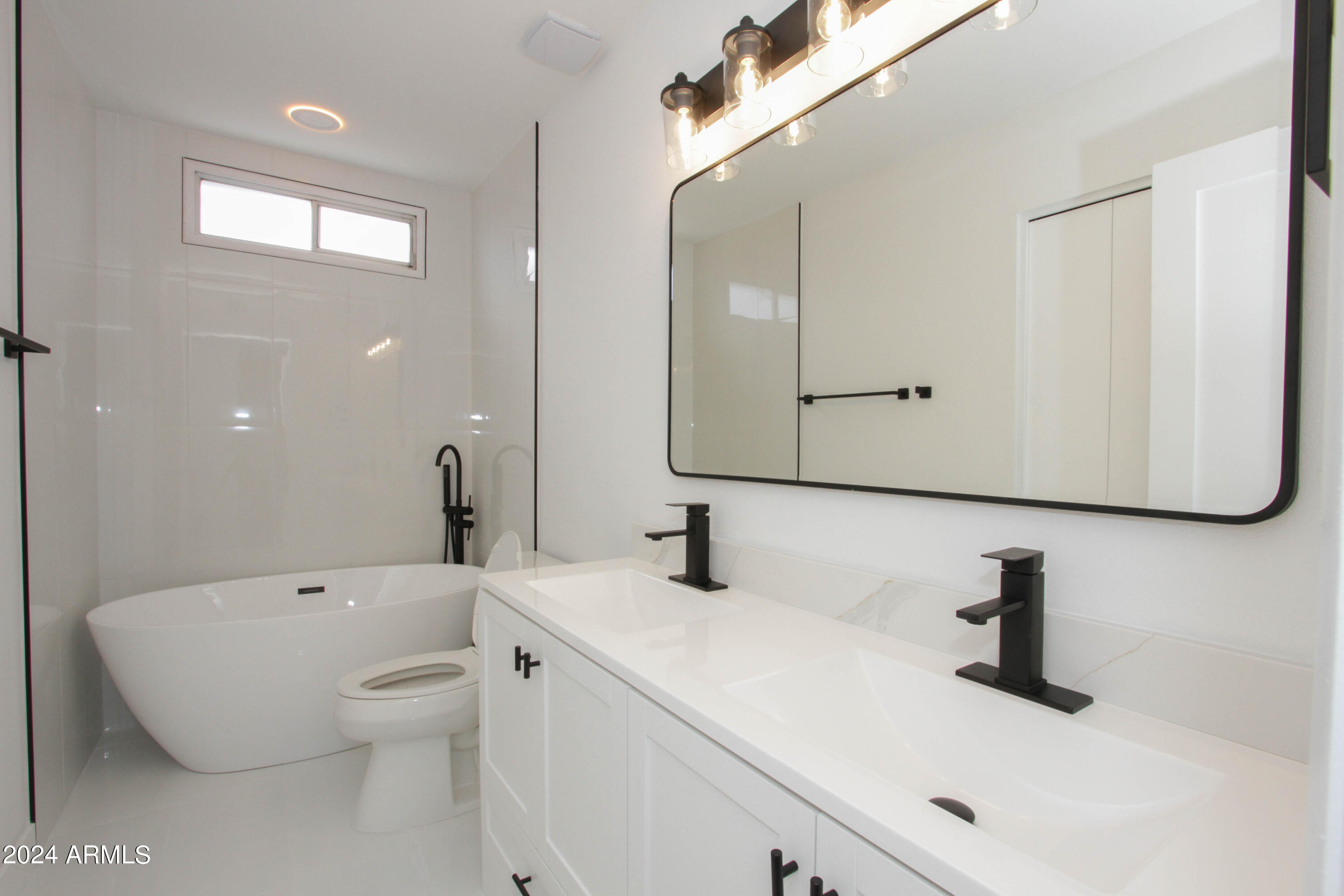 3442 West Hearn Road Phoenix, AZ 85053 - Photo 48 of 58 3442 W Hearn RD-50