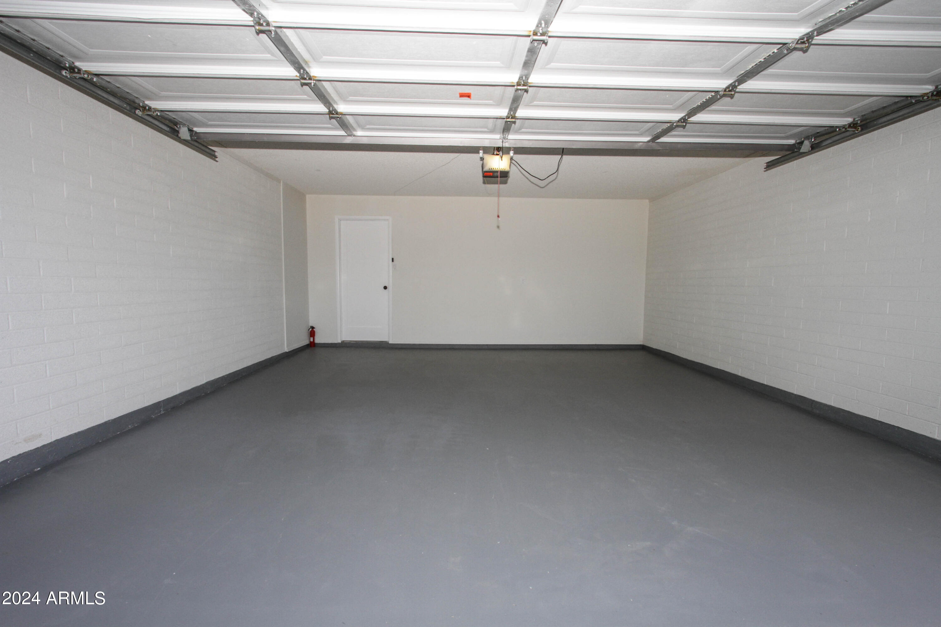 3442 West Hearn Road Phoenix, AZ 85053 - Photo 53 of 58 3442 W Hearn RD-55