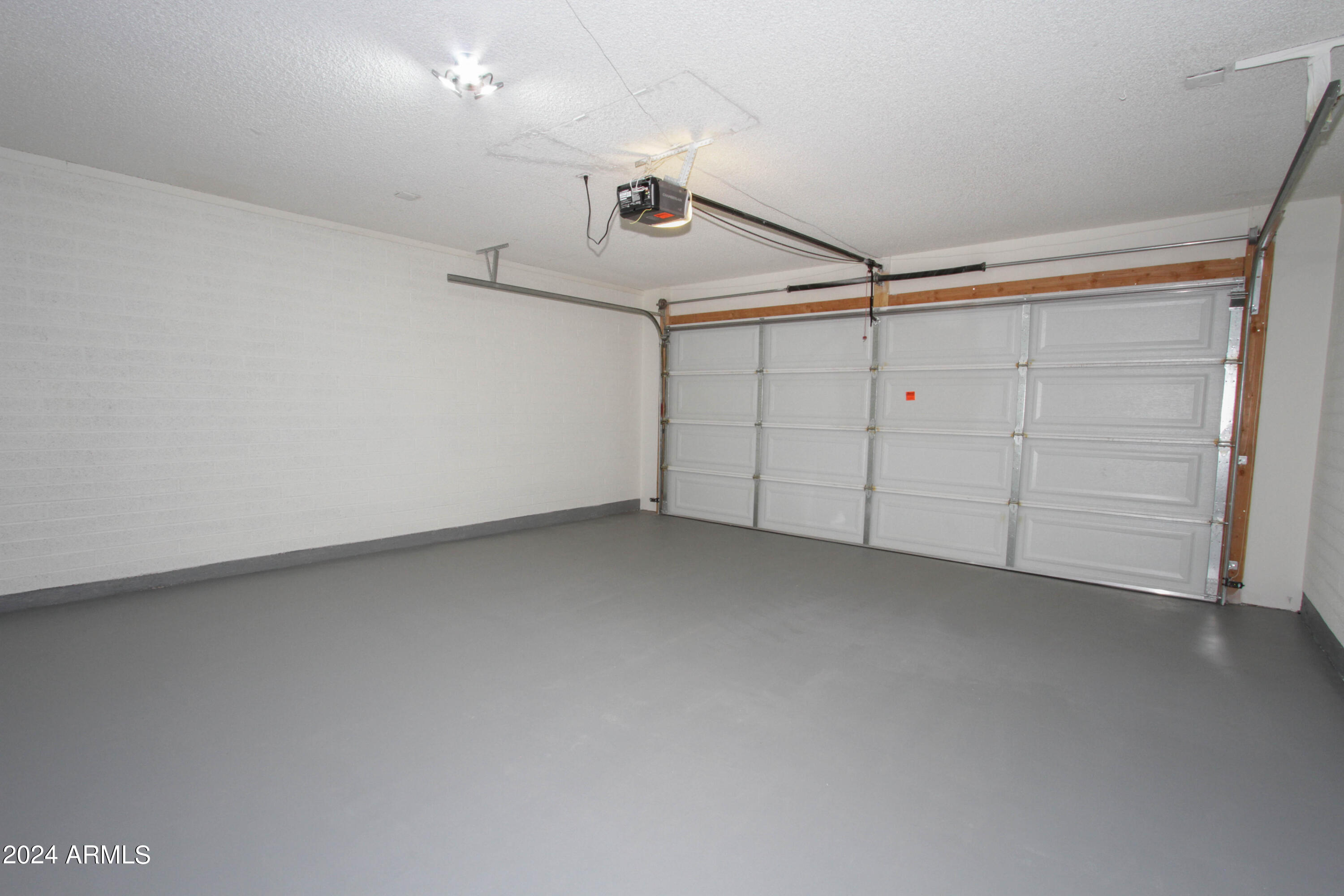 3442 West Hearn Road Phoenix, AZ 85053 - Photo 54 of 58 3442 W Hearn RD-56