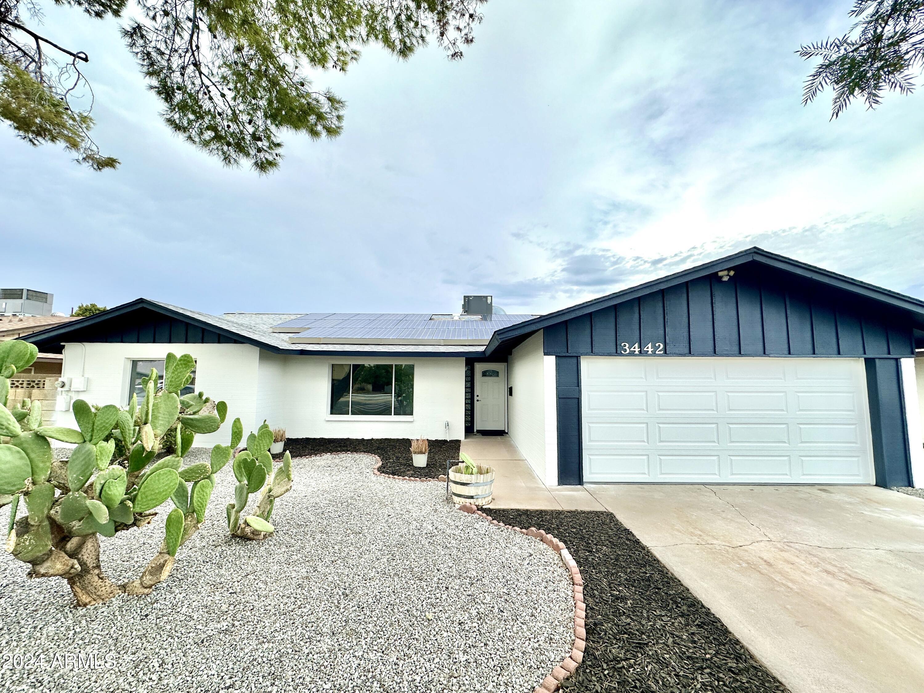 3442 West Hearn Road Phoenix, AZ 85053 - Photo 55 of 58 3442 W Hearn RD-57