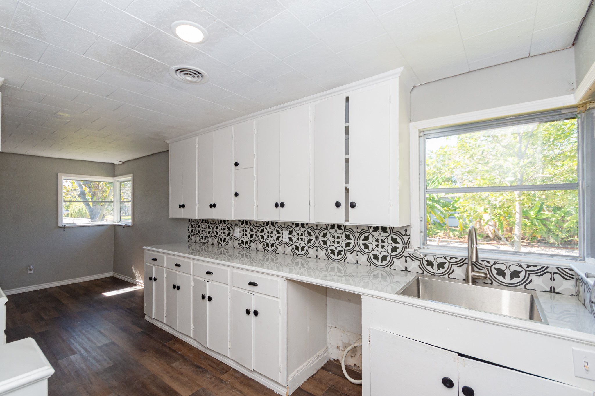 1230 West 4th Street Freeport, TX 77541 - Photo 20 of 49