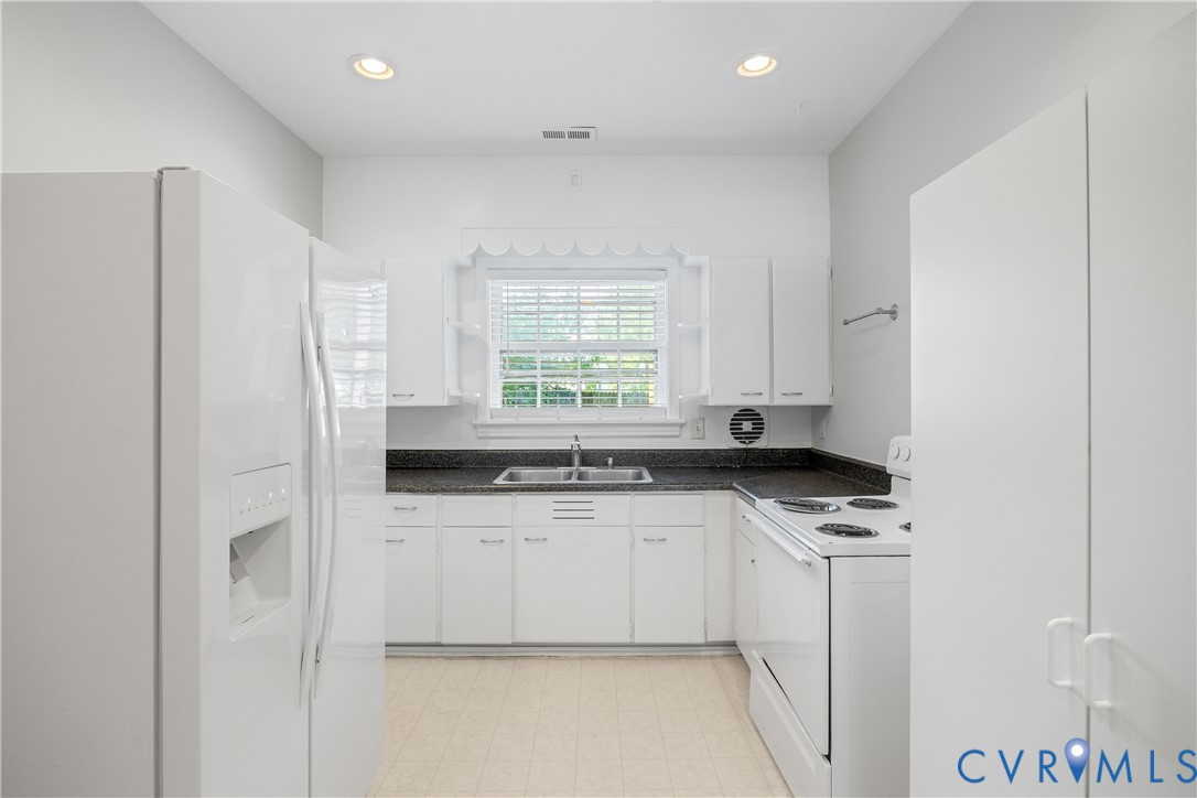 2506 Kenmore Road Henrico, VA 23228 - Photo 21 of 37