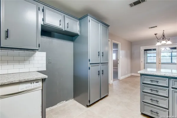$2,300 | 3 Broken Ski Circle, New Braunfels, TX 78130