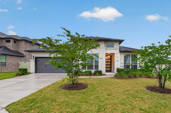 $635,000 | 10383 Bayou Oaks Drive, Conroe, TX 77385