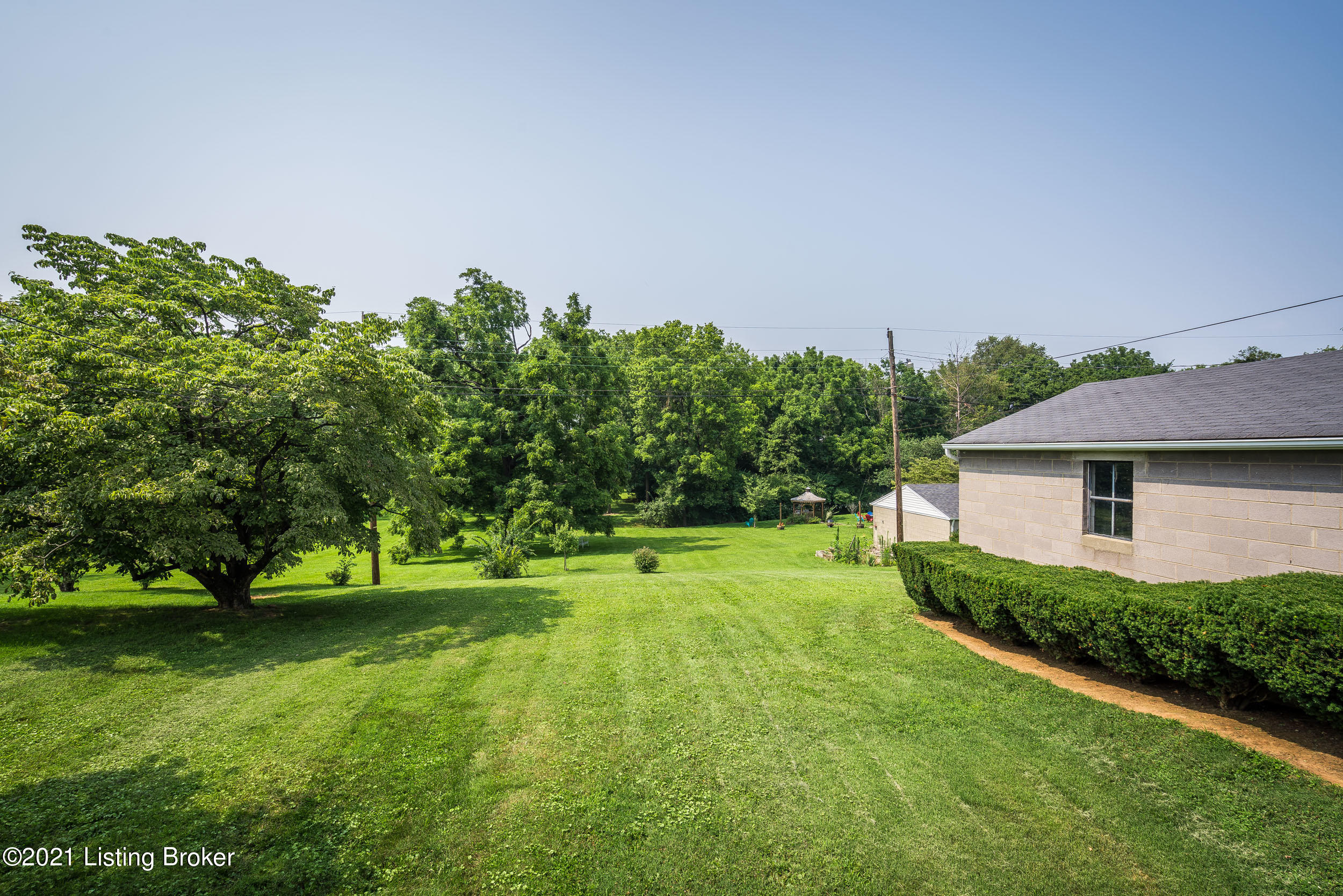 5105 Dee Road Louisville, KY 40219 - Photo 6 of 41 5105 Dee Rd-10