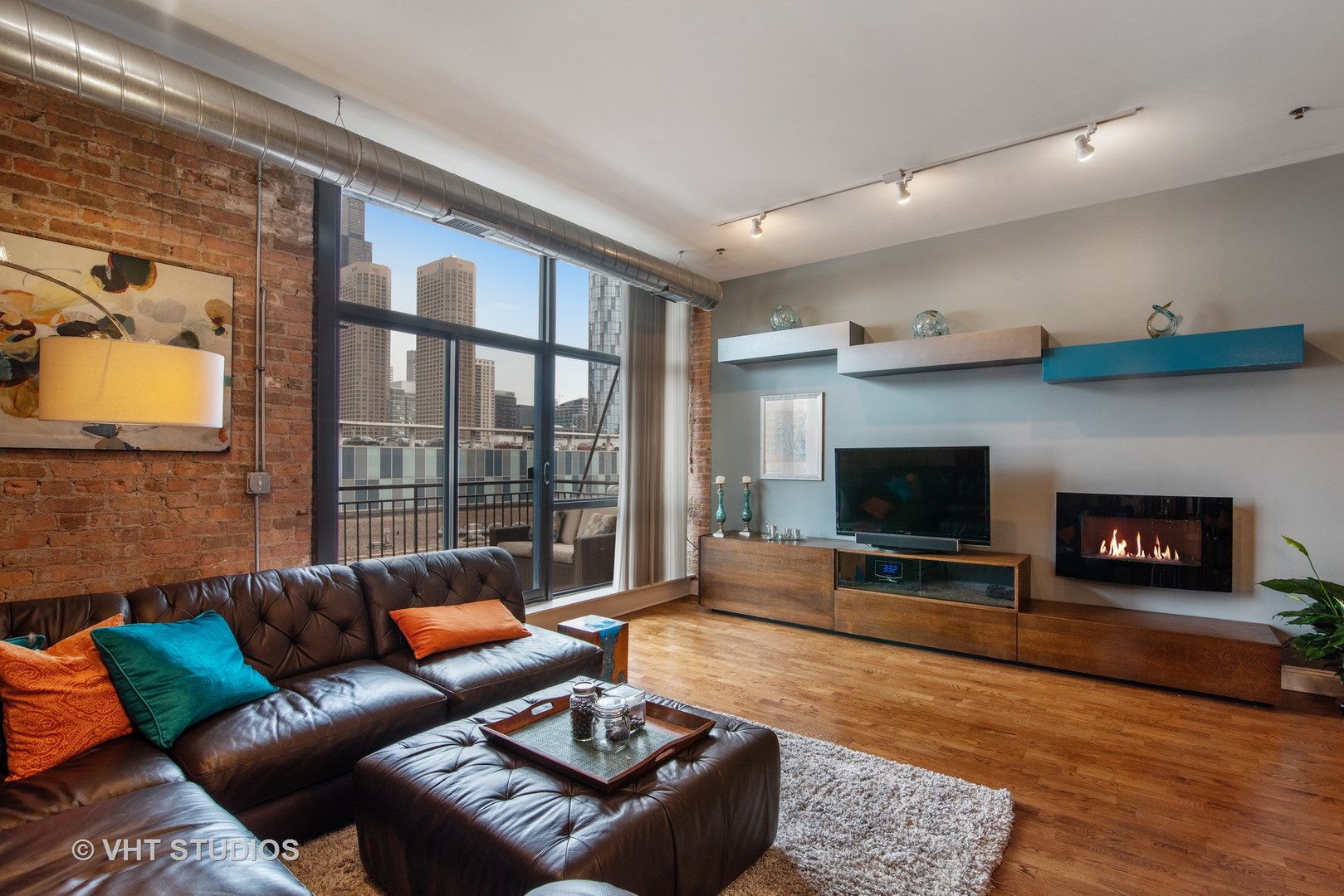 23 North Green Street, Unit 402 Chicago, IL 60607 - Photo 4 of 17