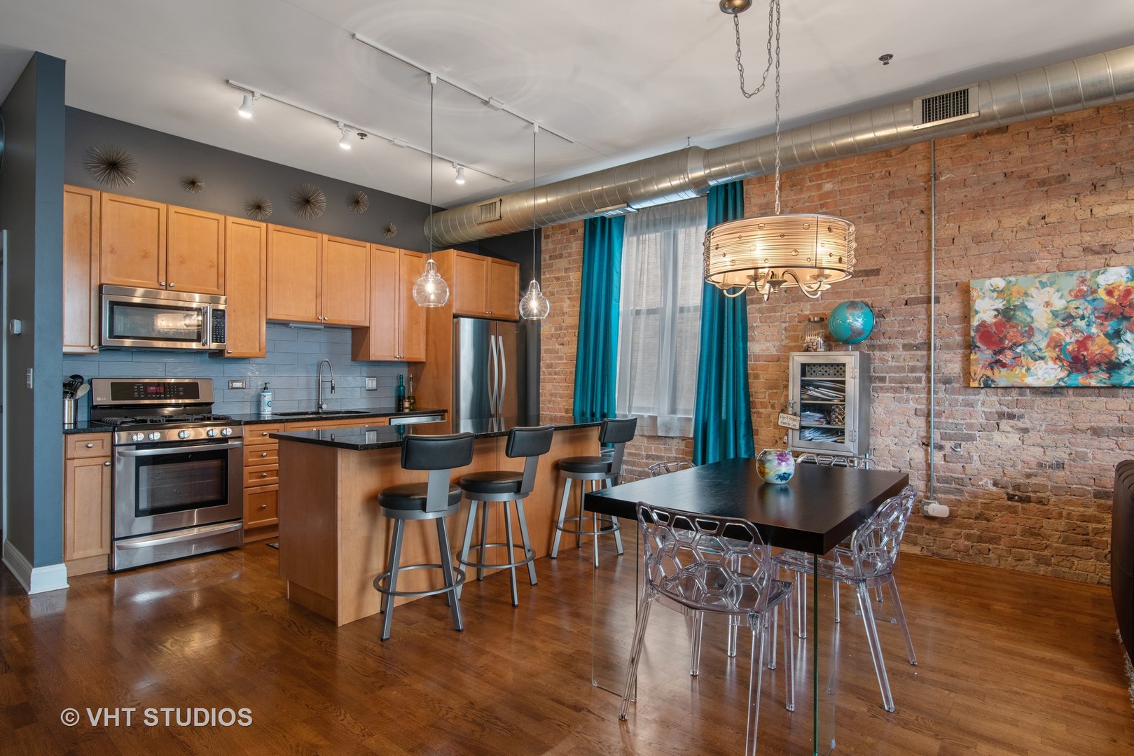 23 North Green Street, Unit 402 Chicago, IL 60607 - Photo 7 of 17
