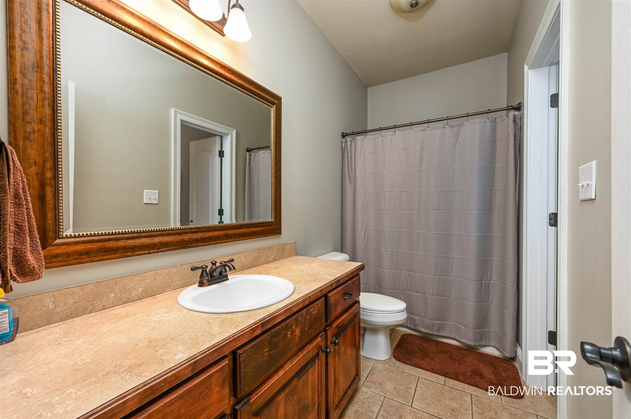 10840 Army Road Chunchula, AL 36521 - Photo 17 of 35 Hall Bathroom