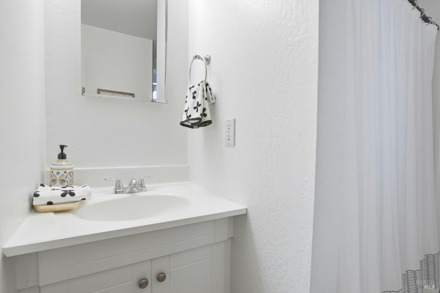 280 Prospect Drive San Rafael, CA 94901 - Photo 15 of 38