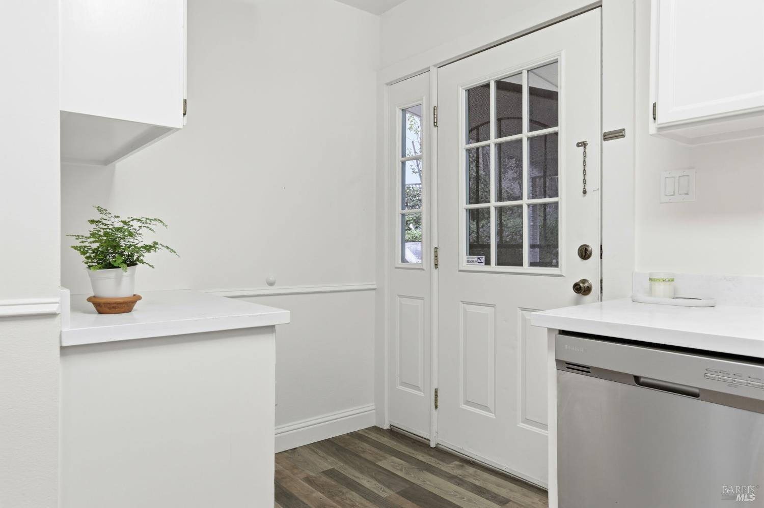 280 Prospect Drive San Rafael, CA 94901 - Photo 4 of 38