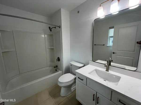 $2,457 | 60 Weibel Avenue, Unit 1FL206, Saratoga Springs, NY 12866