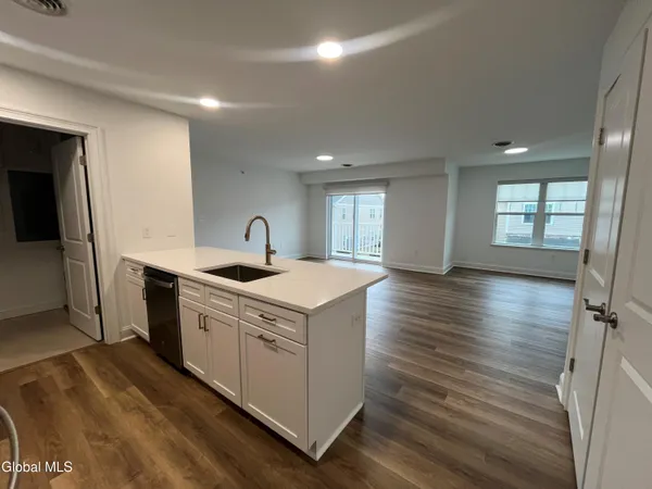 $2,457 | 60 Weibel Avenue, Unit 1FL206, Saratoga Springs, NY 12866