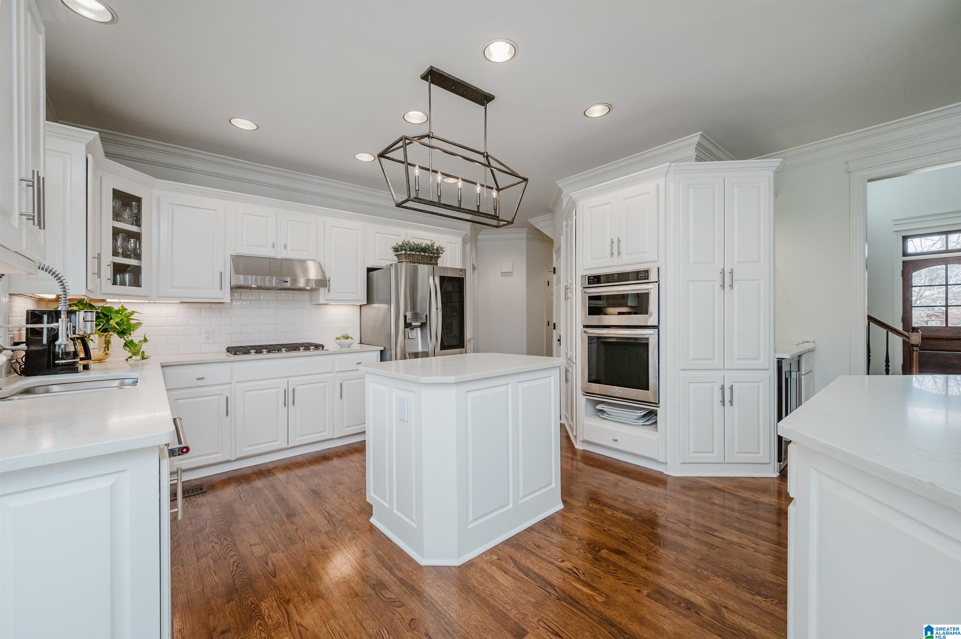 714 Park Ridge Circle Birmingham, AL 35242 - Photo 13 of 81