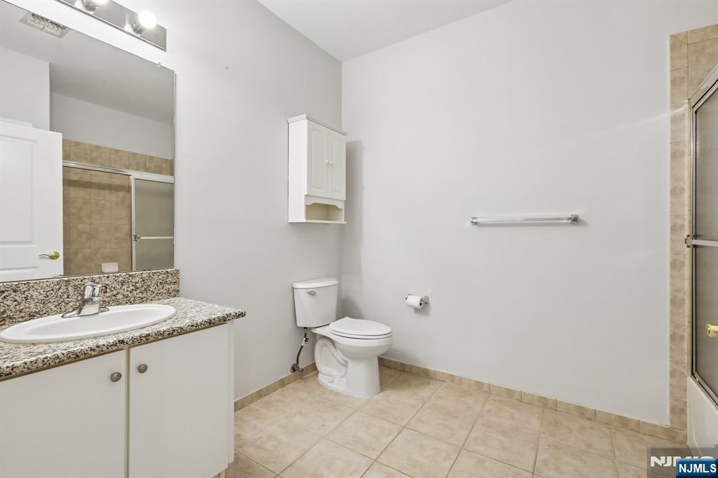 9104 Ravenscroft Road Clifton, NJ 07013 - Photo 30 of 50