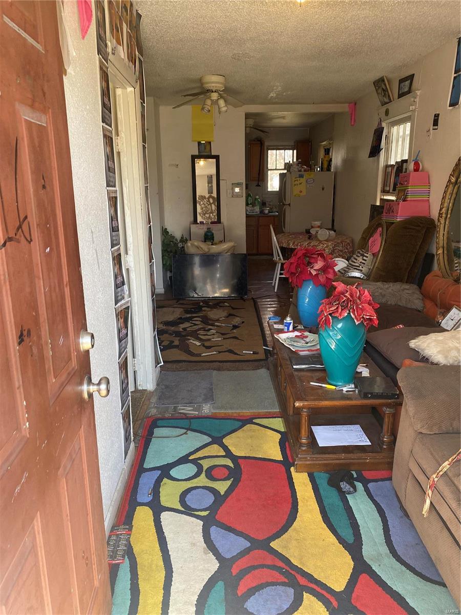 5917 Harney Avenue St. Louis, MO 63136 - Photo 3 of 21