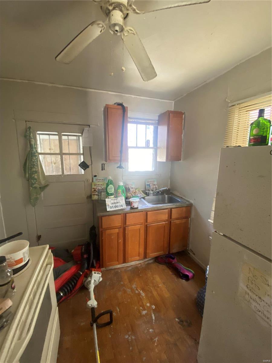 5917 Harney Avenue St. Louis, MO 63136 - Photo 8 of 21