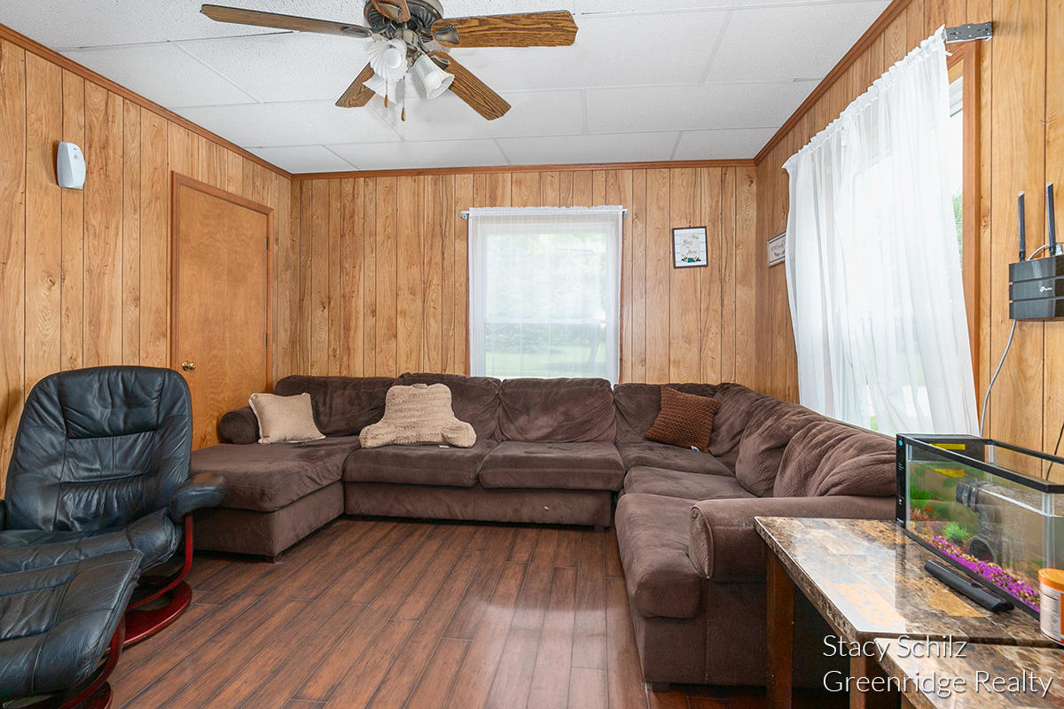 814 Reed Street Nashville, MI 49073 - Photo 11 of 26 IMG_1004
