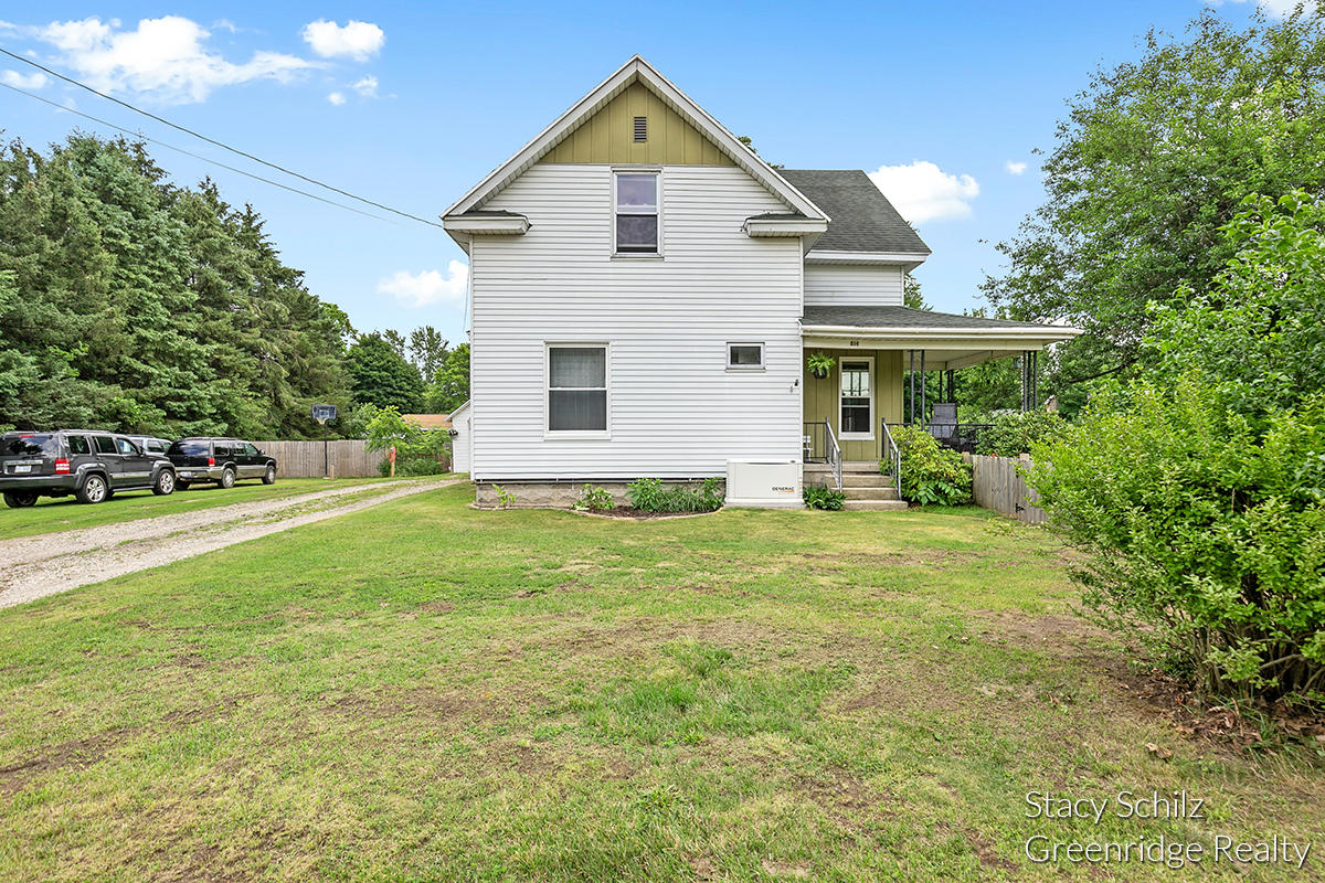 814 Reed Street Nashville, MI 49073 - Photo 2 of 26 IMG_1000