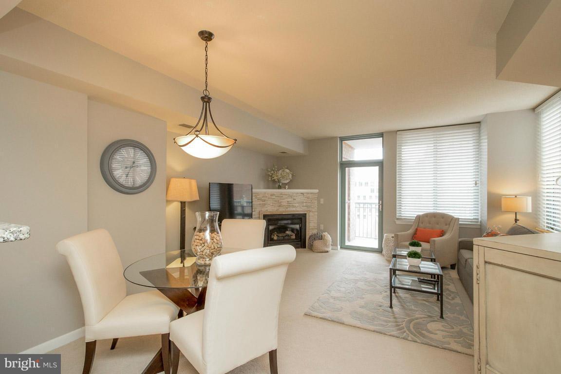 851 North Glebe Road, Unit 1609 Arlington, VA 22203 - Photo 7 of 28 Dining Room
