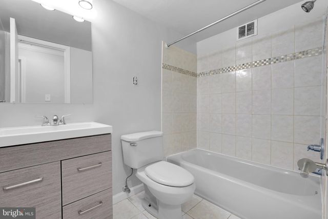 $277,000 | 4520 King Street, Unit 506, Alexandria, VA 22302