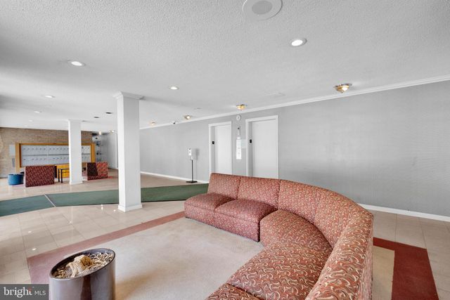 $277,000 | 4520 King Street, Unit 506, Alexandria, VA 22302