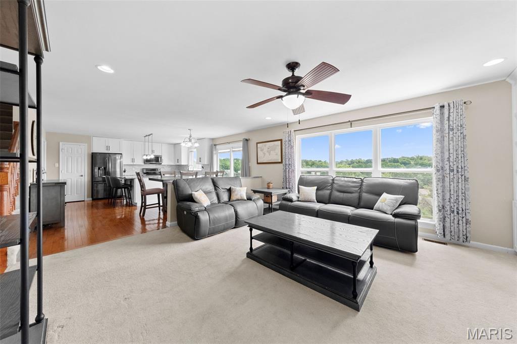 4344 Northpoint Circle St. Louis, MO 63129 - Photo 7 of 44