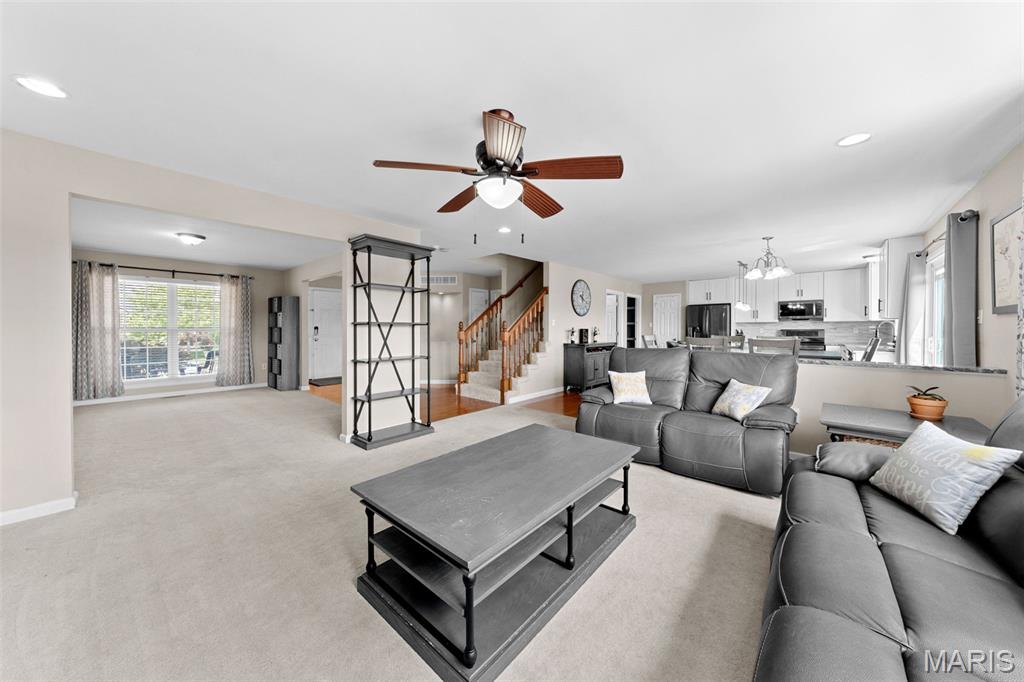 4344 Northpoint Circle St. Louis, MO 63129 - Photo 8 of 44