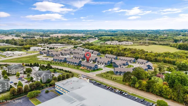 $329,900 | 1330 Mountain Quail Circle, Maryville, TN 37801