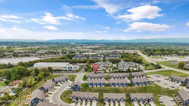 $329,900 | 1330 Mountain Quail Circle, Maryville, TN 37801